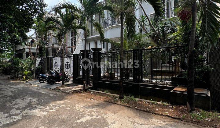 Dijual Rumah Second Terawat Di Cibubur Jakarta Timur 2