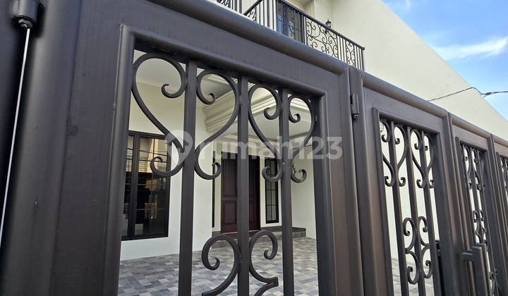 New Classic Design House in a Complex in Pondok Bambu, Duren Sawit, East Jakarta 2