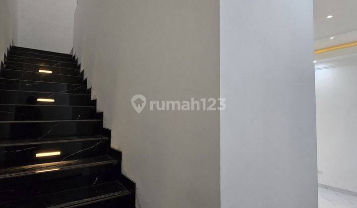 Dijual Rumah Baru Dalam Komplek Elite Akses Jalan Lebar Di Pondok Kelapa Jakarta Timur  2