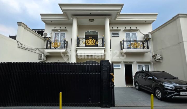 Rumah Second Terawat Akses jalan Lebar di Cipinang Besar Jakarta Timur 2