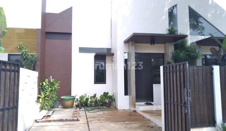 Rumah Anti Virus Bebas Banjir dalam Cluster Strategis di Jatiasih