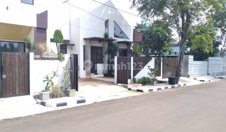 Rumah Anti Virus Bebas Banjir dalam Cluster Strategis di Jatiasih