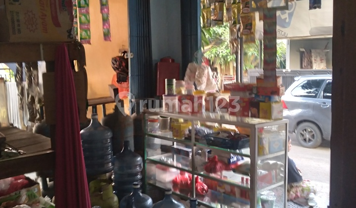 Rumah Toko Strategis di Komplek Danamon Rumah Toko Strategis di Komplek Danamon