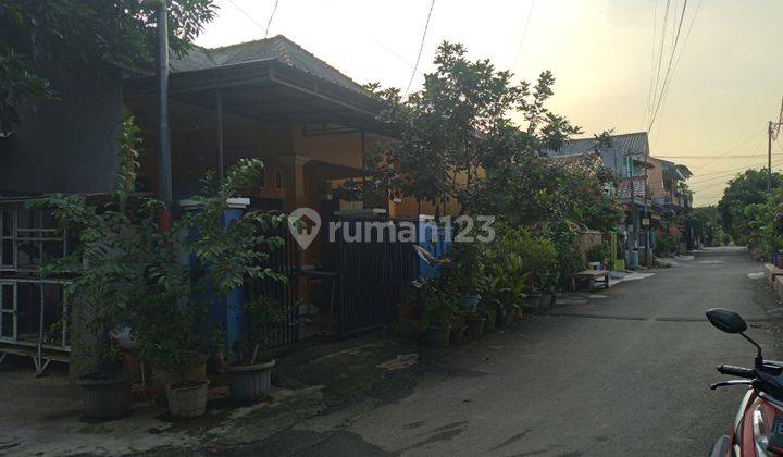 Rumah Toko posisi Huk Strategis di Komplek Danamon  2