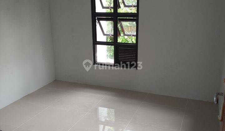 Rumah Anti Virus 2 lantai dalam komplek di Jatiasih Kota Bekasi
