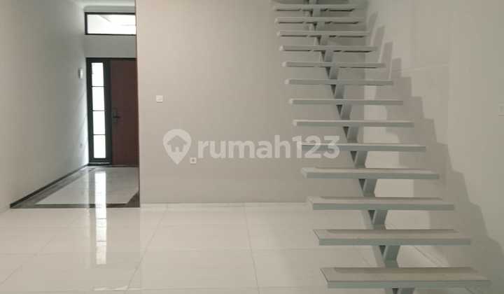 Rumah Dijual Baru Siap Huni di Area Jl Kembar, Bandung 46