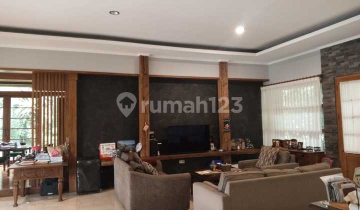 Rumah Dijual Lux Ada Kolam Renang di Area Ciumbuleuit 88 Rumah Dijual Lux Ada Kolam Renang di Area Ciumbuleuit 88