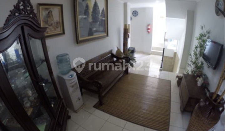 Rumah dan Kost Dijual 3 Lantai Ada Kolam Renang di Cisitu Indah 51 Rumah dan Kost Dijual 3 Lantai Ada Kolam Renang di Cisitu Indah 51