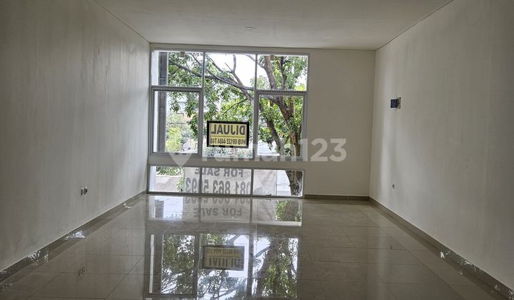 Sari Asih. Shop House for Sale in Sarijadi, North Bandung. Sari Asih. Shop House for Sale in Sarijadi, North Bandung.