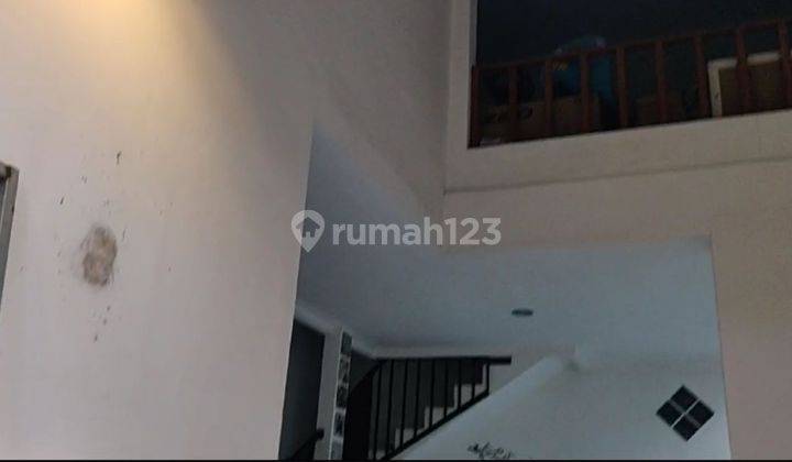 Rumah Dijual Strategis Harga Langka di Ciwastra Indah, Bandung 2