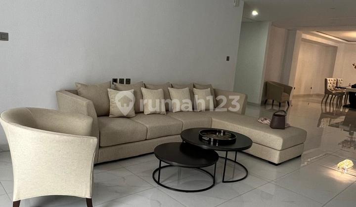 Rumah Villa Dijual Bagus Ada Kolam Renang di Setiabudi Regency Rumah Villa Dijual Bagus Ada Kolam Renang di Setiabudi Regency