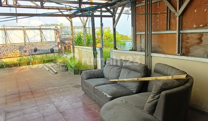 Ruko Dijual Strategis di Moh Toha Mainroad 03