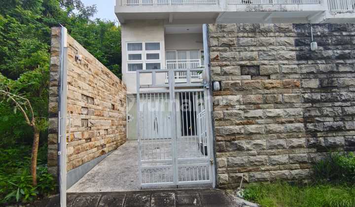 Modern House For Lease At Ocean Bay Sun Jl. Siligita, Nusa Dua, Benoa