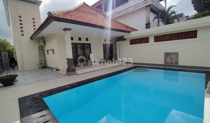 Modern Style Villa for Sale in Housing in Benoa 1