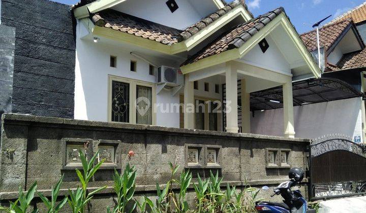 Nice semi-furnished house for sale in Jimbaran. 1