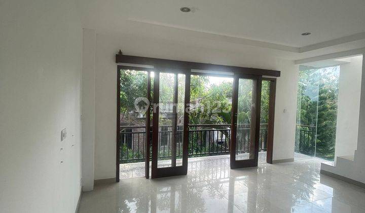 Dijual Villa 2 Lantai Unfurnished Lokasi Strategis di Ungasan. 2