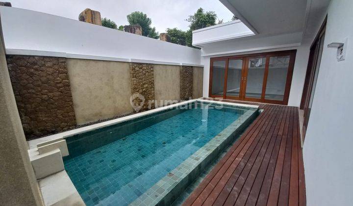 Dijual Villa Modern One Gate System Lokasi Strategis Dengan Kolam Renang di Ungasan. 1