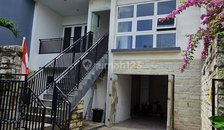  Turun Harga Dijual Rumah 3 Lantai Lokasi Strategis Dekat Fasilitas Publik di Benoa 1