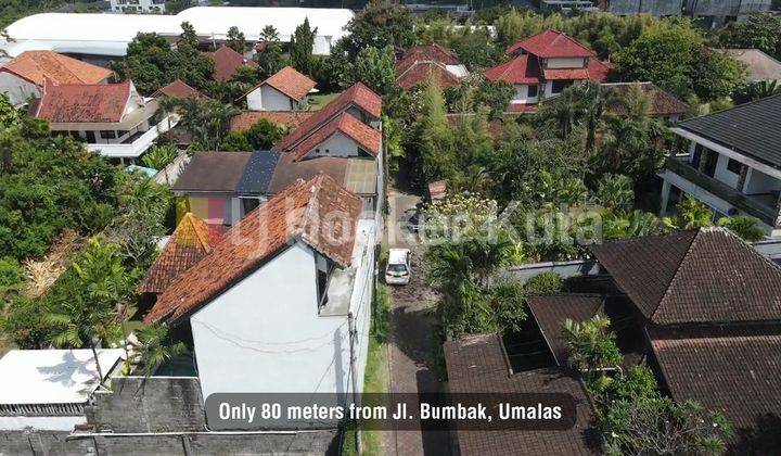 Land and Villa for sale in Bumbak Umalas 1