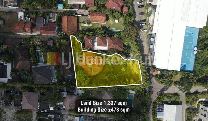 Land and Villa for sale in Bumbak Umalas 2