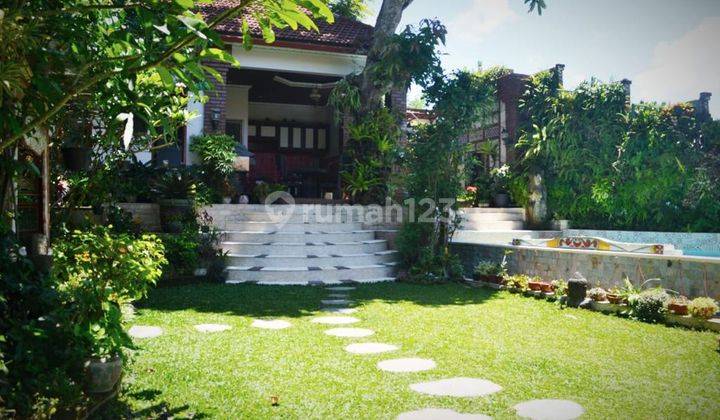 For sale Fully Furnished Spacious Villa in Pecatu 2