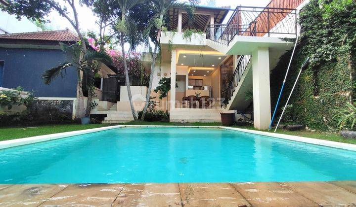 Dijual Villa Fully Furished Hal Luas Kolam Renang di Ungasan 1