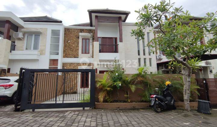 Dijual Rumah Mewah Cantik One Gate System di Nusa Dua 1