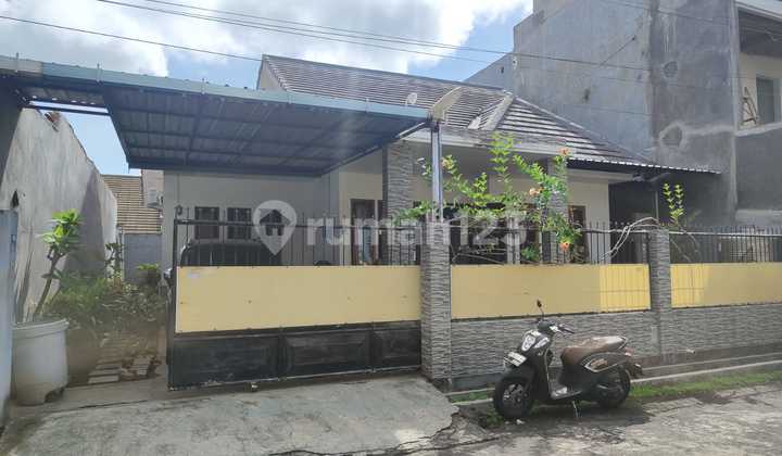 Dijual Rumah Lokasi Strategis di Jl. Nuansa Utama Jimbaran.