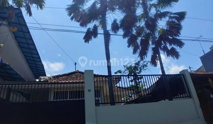 House for sale in strategic location in Taman Griya Jimbaran. 1