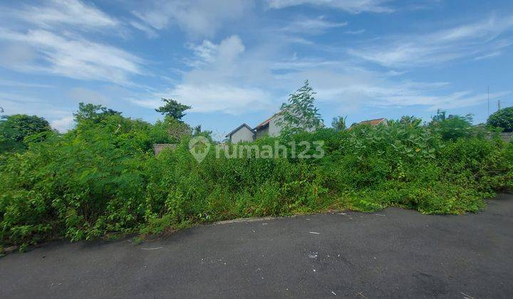 Land for sale on Jl. Gayang Sari, Kampial, Nusa Dua. 1