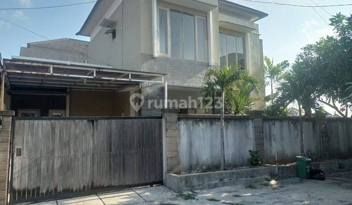 Dijual Rumah Modern 2 Lantai Lokasi Strategis di Padang Sambian 1