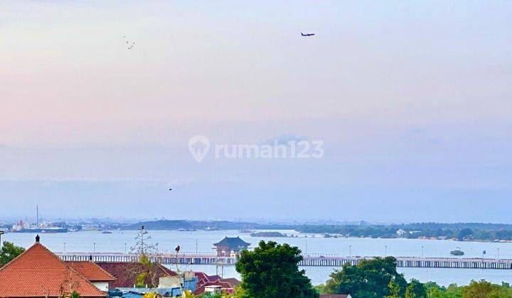 7 Are Land for Sale in Strategic Location with Sea View in Mumbul. 1