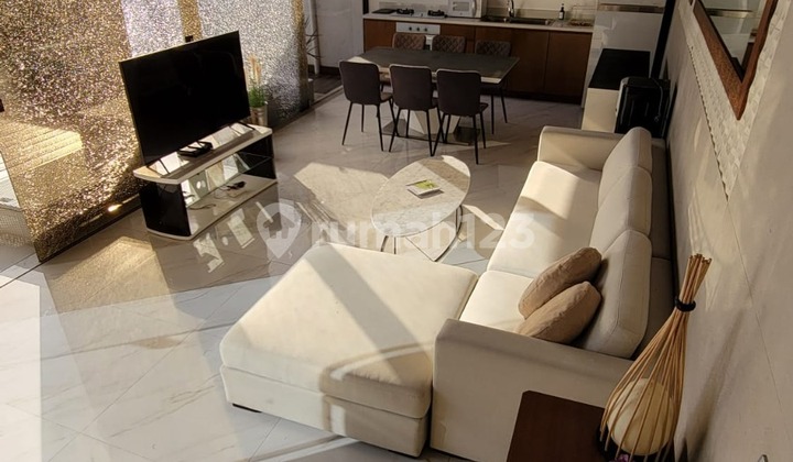 Disewakan Villa 2 Lantai Fully Furnished Include Maintenance di Jimbaran.  2