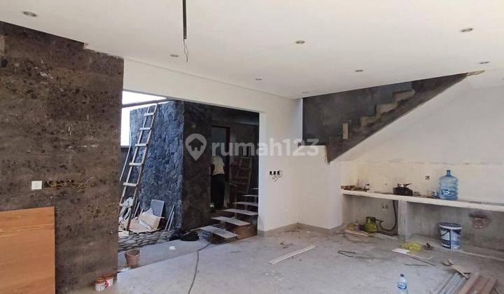 Dijual Villa Baru 2 Lantai Lokasi Strategis di Jl. Abasan - Canggu. 2