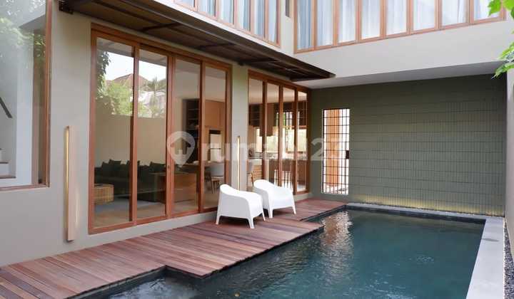 TURUN HARGA Disewakan Villa Modern Fully Furnished dekat Kerobokan,  Jl. Semer, Kuta Utara