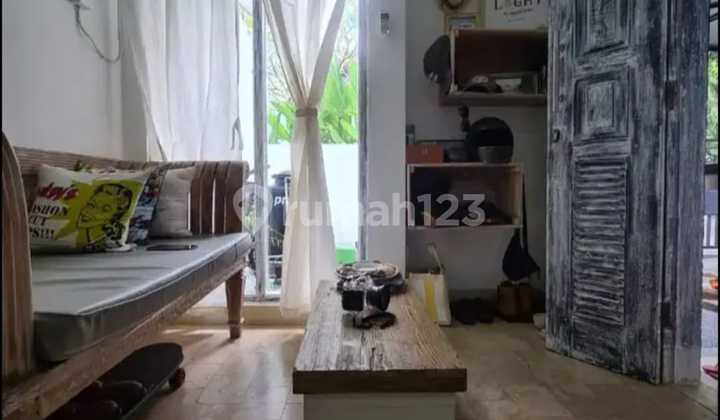 Beautiful White Villa SEWA / RENT – Kontrak Jangka Panjang / Leasehold Long Terms Beautiful White Villa SEWA / RENT – Kontrak Jangka Panjang / Leasehold Long Terms