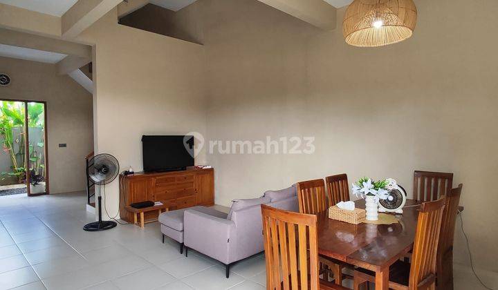 For sale: 3-storey modern house in Uma D Ume Ungasan Housing Complex. 2