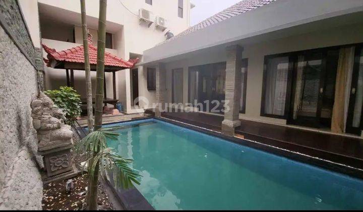 Dijual Rumah 2 Lantai Ada Kolam Renang di Benoa. 1