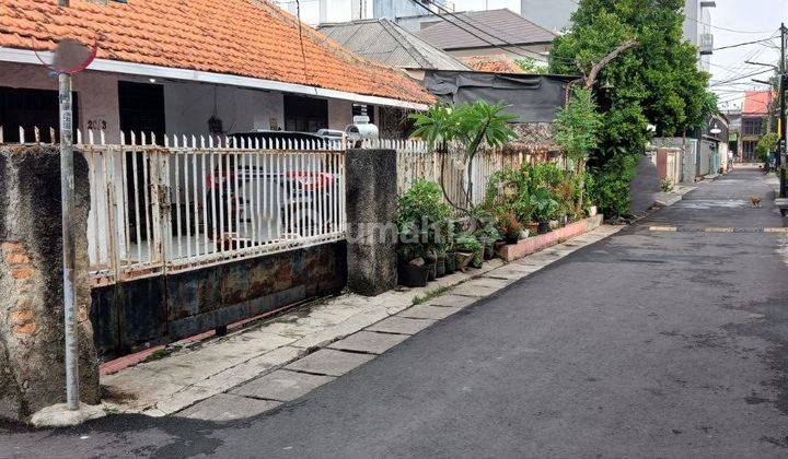 Jual Rumah Tua Posisi Hook di Grogol Jakarta Barat A L  1