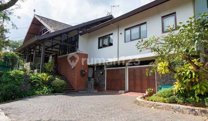 Jual Rumah Lux di Bukit Pakar Bandung Jawa Barat (AL)