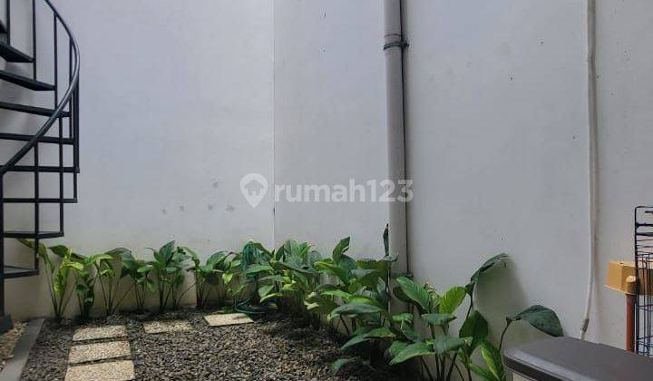 Rumah Cantik Furnished Lokasi Asri & Nyaman Nusaloka Bsd City 2