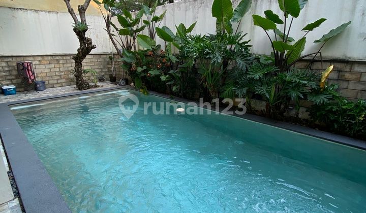 Rumah Premium With Pool Harga Menarik