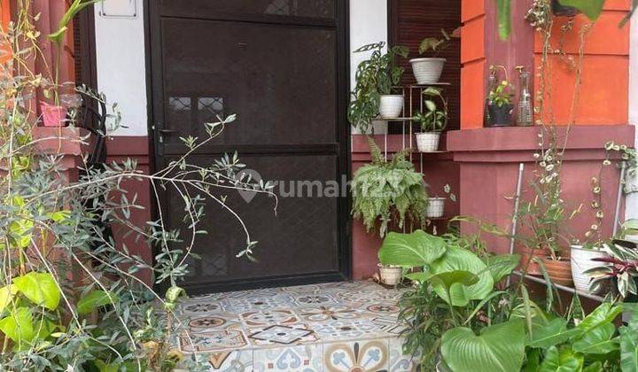 Rumah Cantik 2.5 lantai di Nusaloka Bsd Harga Terbaik 2