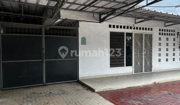 Rumah Lokasi Super Strategis & Luas Tanah Besar Harga Termurah 2