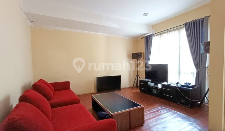 Asri & Lush House in the Favorite Area of BSD City 2