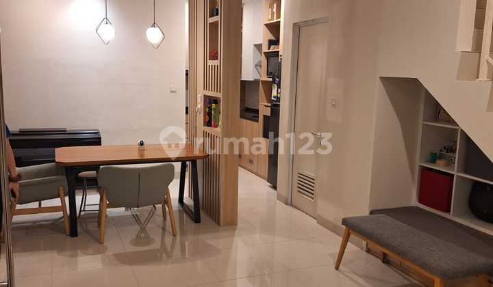 Fully Renovated & Semi-Furnished House Ready to Occupy Strategic Location Fully Renovated & Semi-Furnished House Ready to Occupy Strategic Location