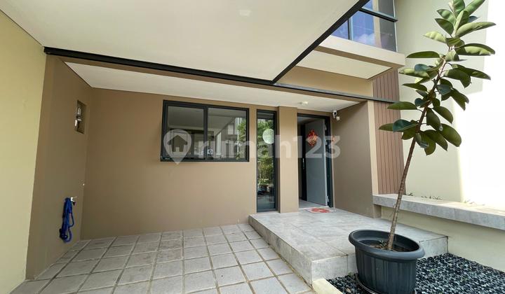 Super Cheap 3.5-Story House, Furnished Bonus, Strategic Location 2