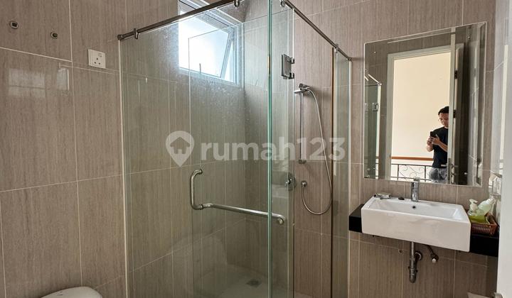 Ready-to-Occupy House in the Favorite & Strategic Area of BSD City at a Super Worth It Price 2