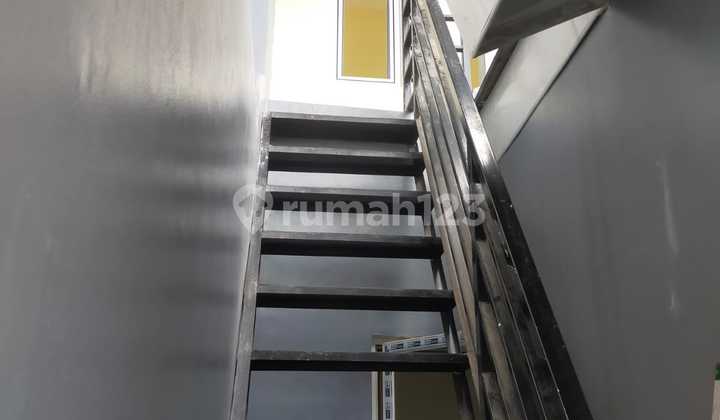 Rumah Hoek Siap Huni Lokasi Strategis Harga Termurah 2