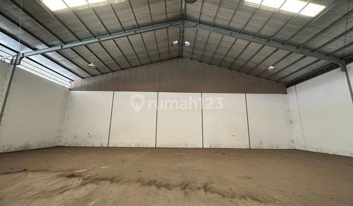 Gudang 700 M2 Loading Dock Disewakan 1 Bagus Murah 2